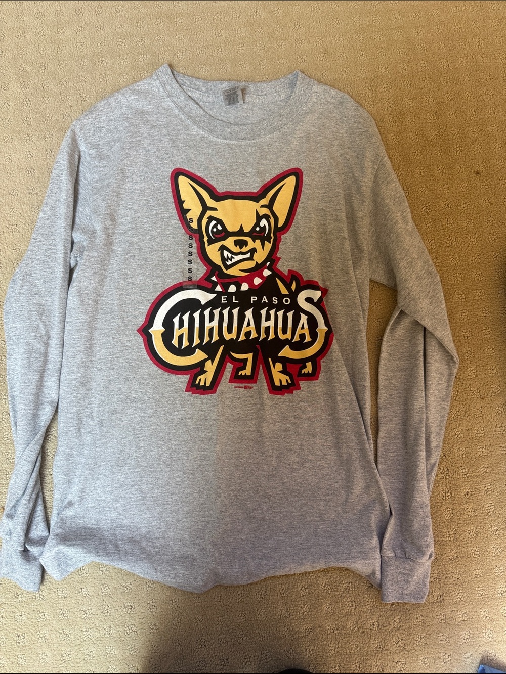 Gildan Heather Gray Long-Sleeve Chihuahua Graphic Tee
